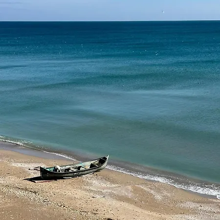 Πανσιόν Halta Pescarus Douăzeci şi Trei August